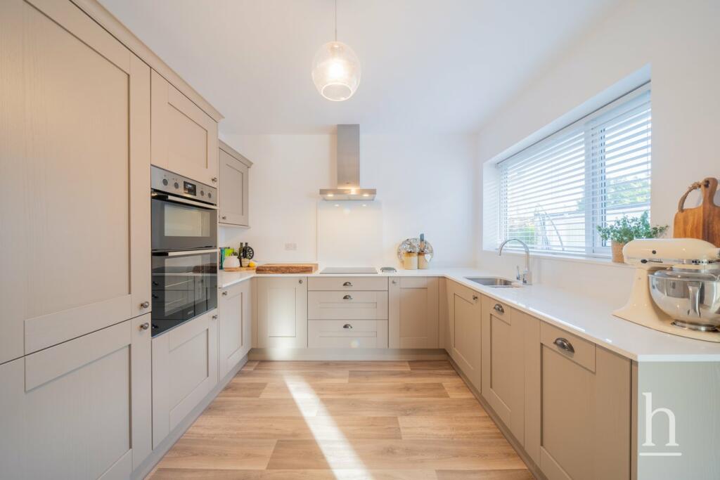 Additional image 20 of Gayton Parkway, Gayton, CH60