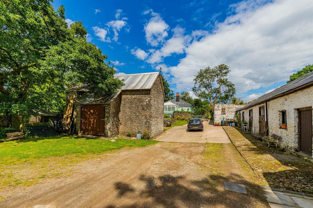Additional image 2 of Tair Waun Isaf Farm, Pontypridd