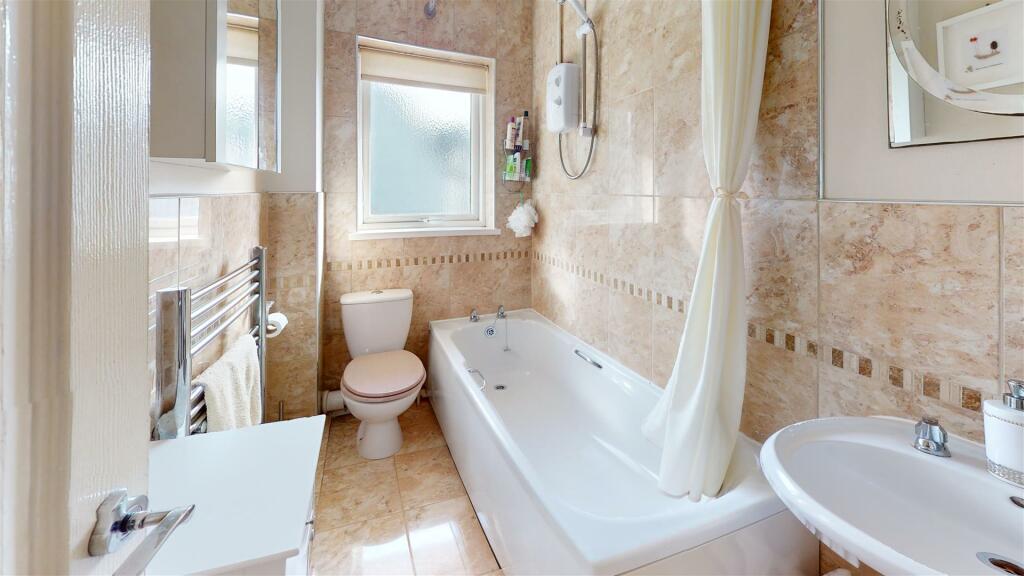 Additional image 13 of Crescent Close, Cowbridge