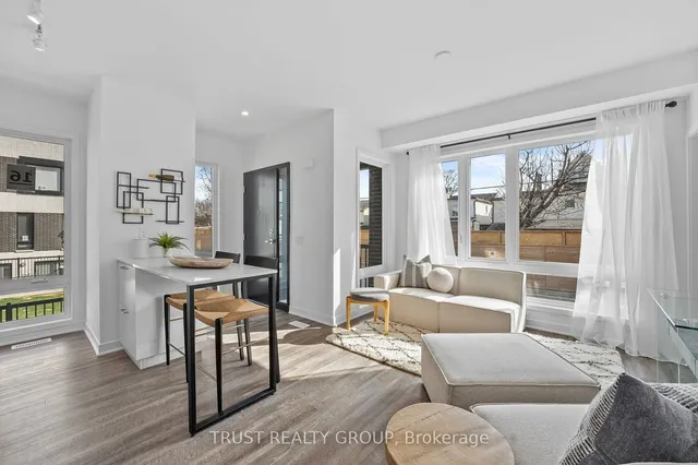 Additional image 19 of 10 Ed Clark Gdns Unit TH16