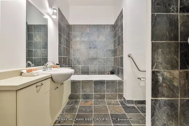 Additional image 36 of 155 Dalhousie St Unit 1054