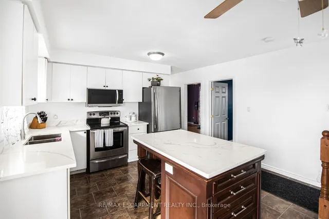 Additional image 5 of 725 Mud St