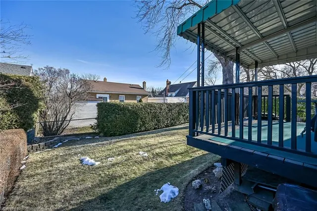 Additional image 29 of 46 Mountain Ave