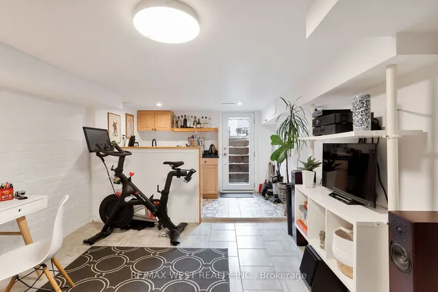 Additional image 27 of 281 Delaware Ave