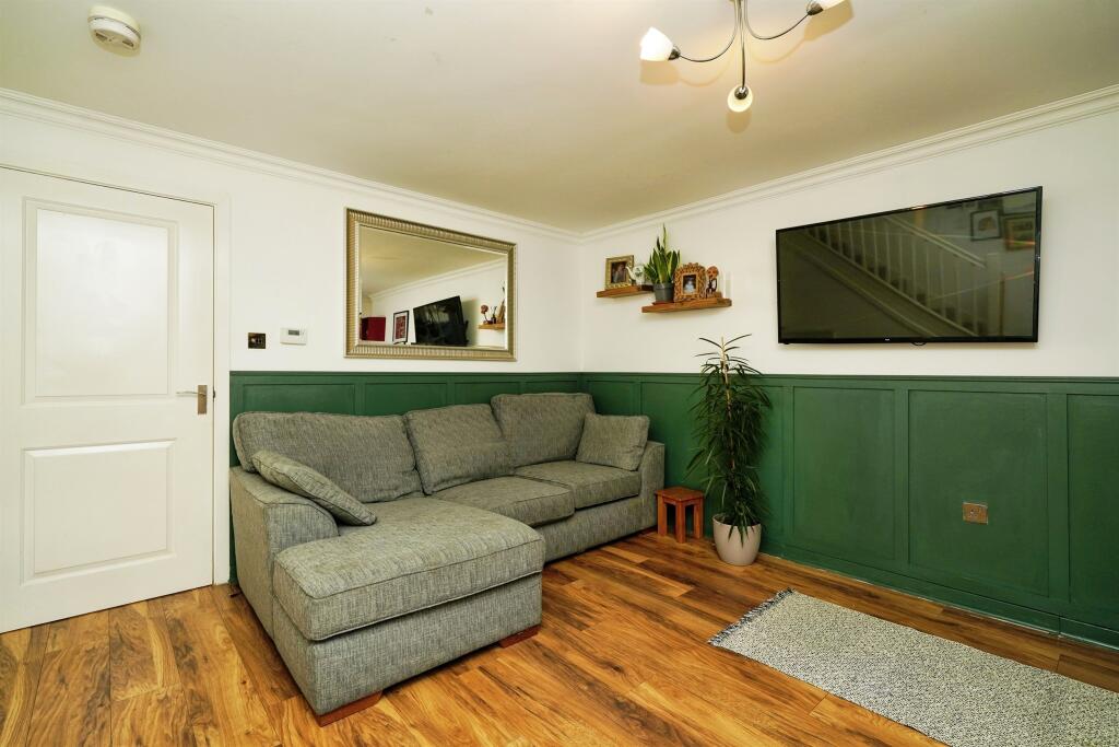 Additional image 4 of Kingham Close, Wirral