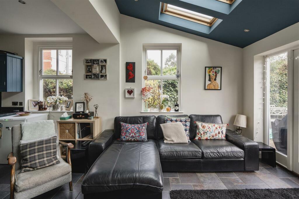 Additional image 14 of Plymouth Road, Penarth