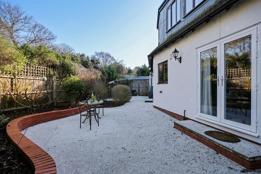 Additional image 16 of Spinney Drive, Great Shelford
