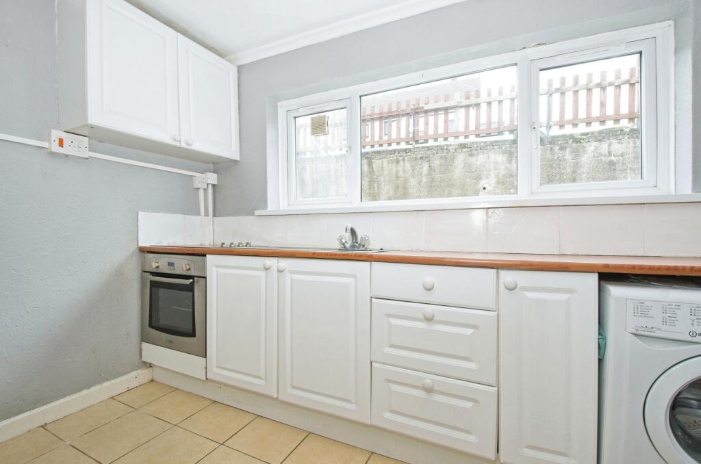 Additional image 6 of Davnic Close, Pontypridd Street, Barry, Vale of Glamorgan, CF63