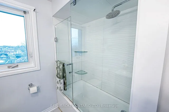 Additional image 33 of 16 Hatherley Rd