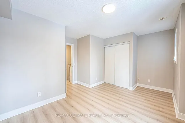 Additional image 24 of 330 Village Green Sq Unit TH06