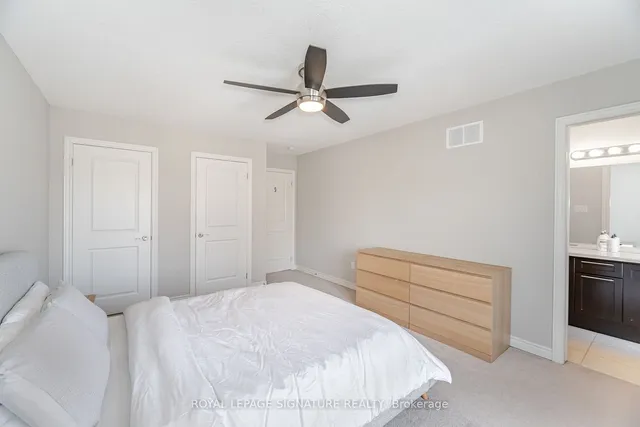 Additional image 4 of 2220 Queensway Dr Unit 15