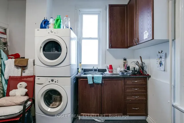 Additional image 32 of 133 Carlaw Ave