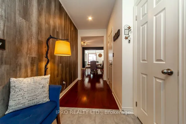 Additional image 4 of 1068 Job Cres