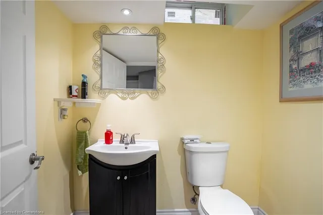 Additional image 36 of 93 Bradley Ave