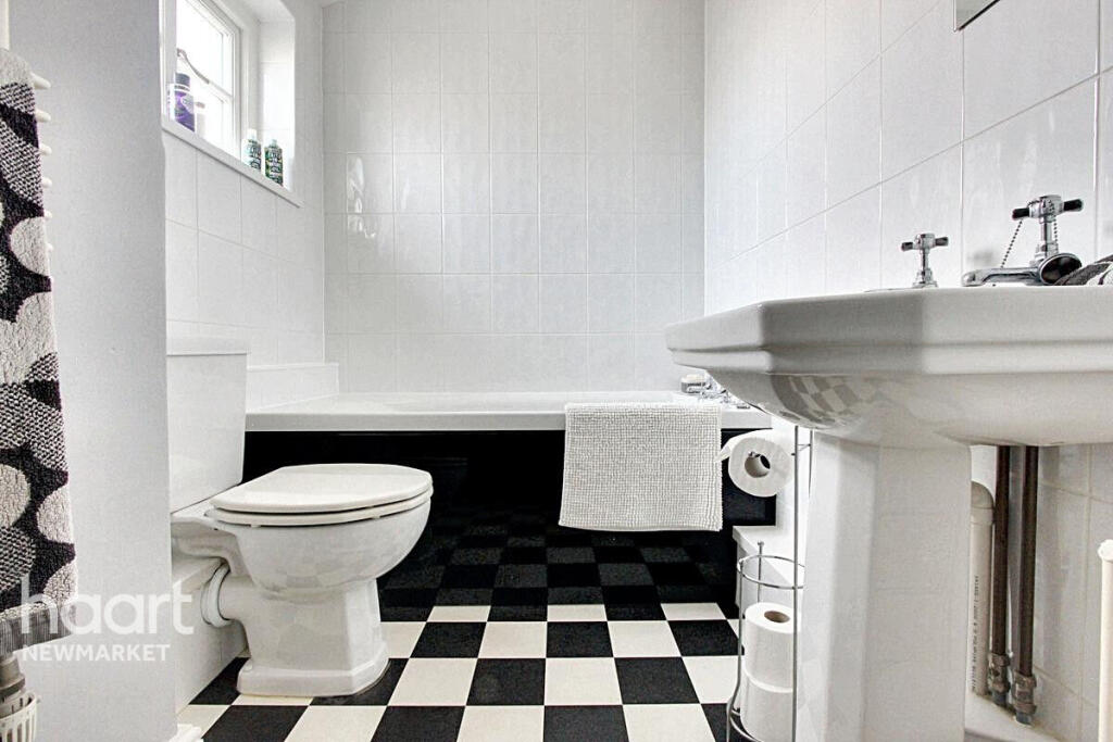 Additional image 18 of Ducks Lane, Newmarket