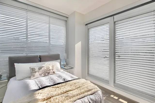 Additional image 10 of 19 Bathurst St Unit 611