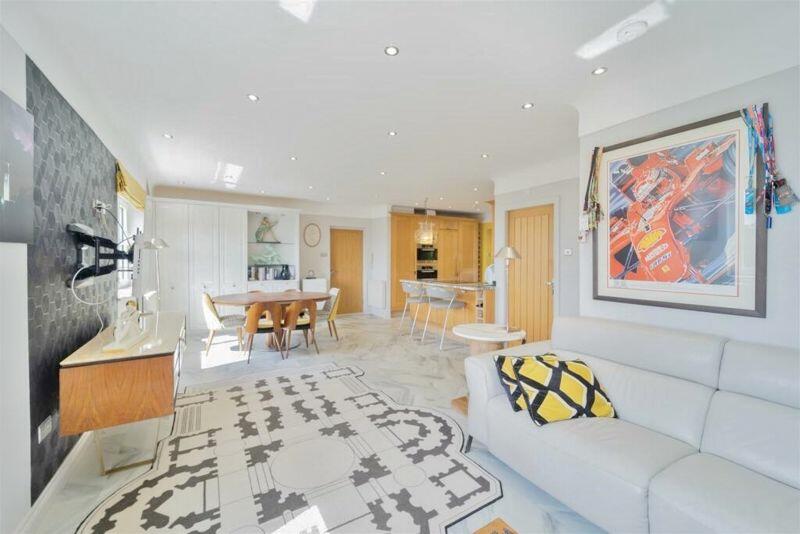 Additional image 4 of Telegraph Road, Heswall, Wirral