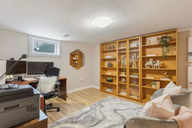 Additional image 33 of 128 Westrose Ave