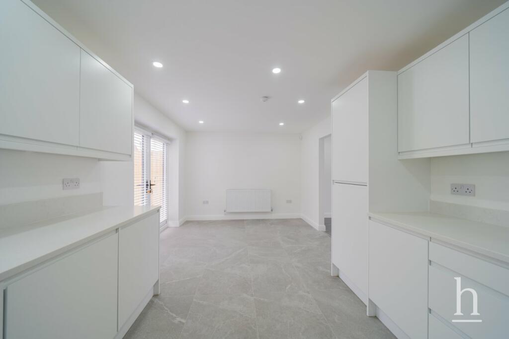 Additional image 17 of Kings Drive, Thingwall, CH61