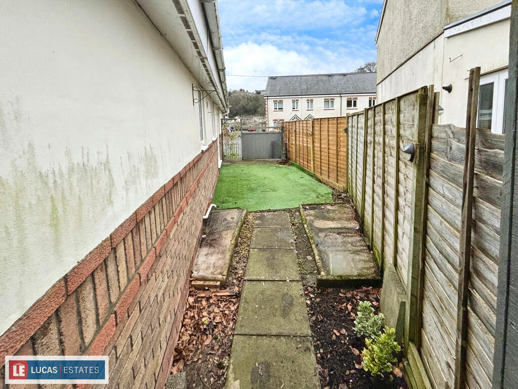 Additional image 18 of Woodlands Crescent, Treharris