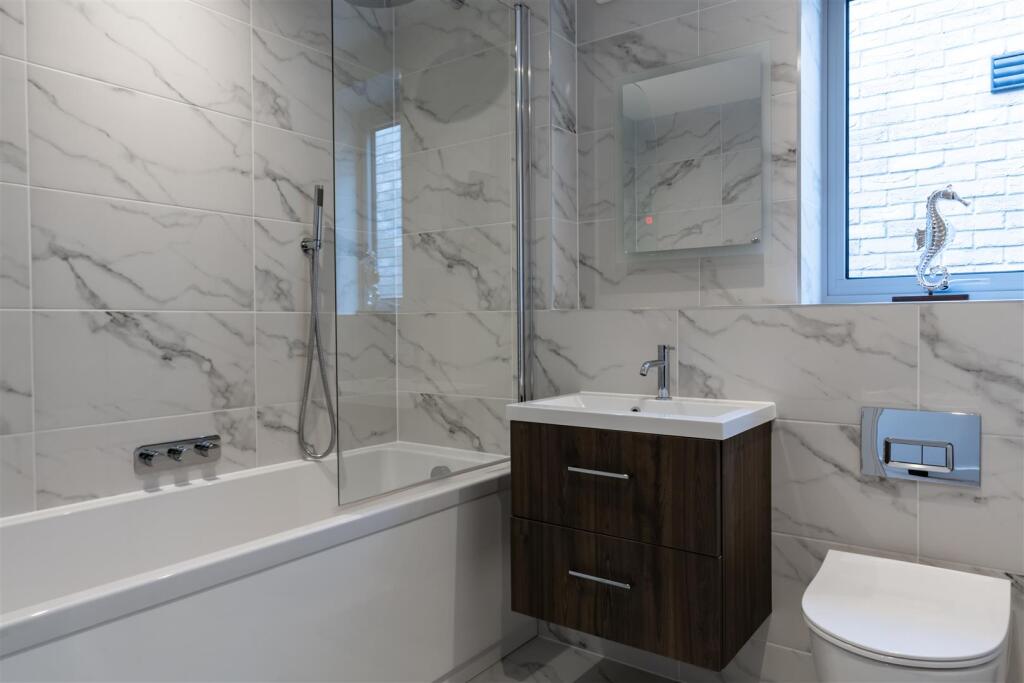 Additional image 16 of Links Road, Lower Parkstone