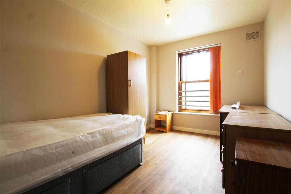 Additional image 3 of Room 4, East Road, Cambridge