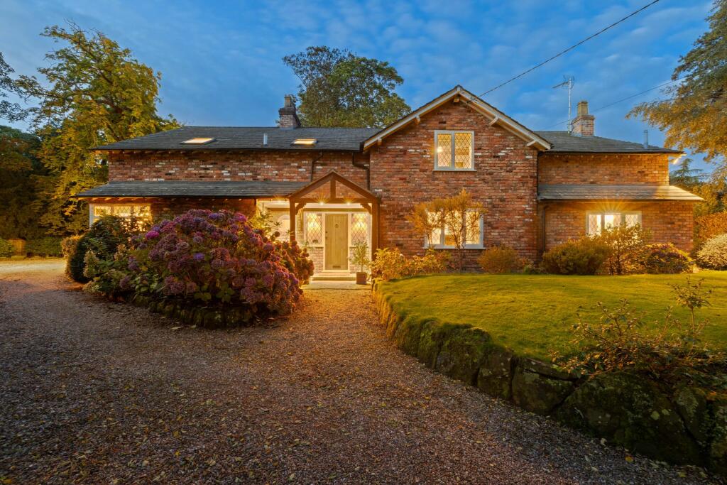 Additional image 18 of Large private plot in desirable Churton village