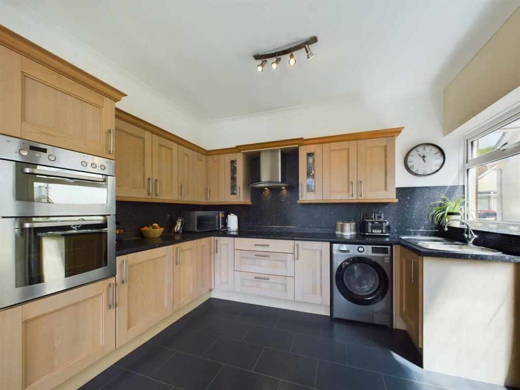 Additional image 5 of Cherry Tree Avenue, Porthcawl