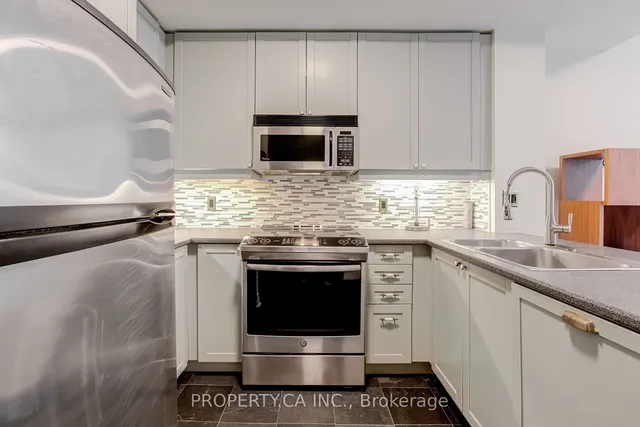 Additional image 14 of 901 Queen St Unit 213