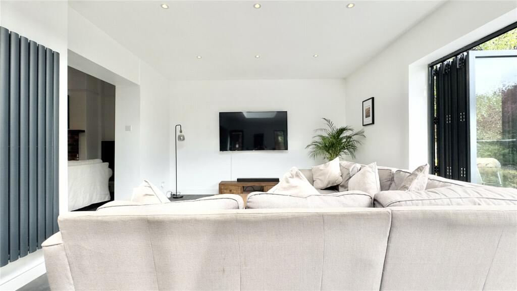 Additional image 21 of Bertram Drive, Hoylake, Wirral, Merseyside, CH47