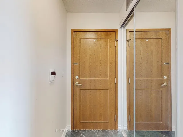 Additional image 21 of 18 Lee Centre Dr Unit 2007