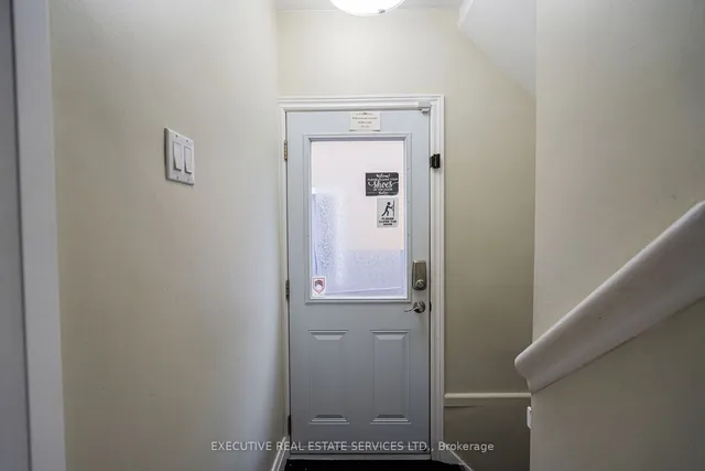 Additional image 26 of 47 Foxrun Ave