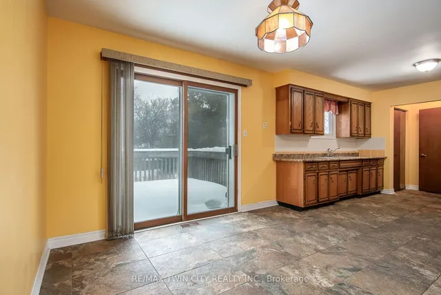 Additional image 21 of 21 Bridge St