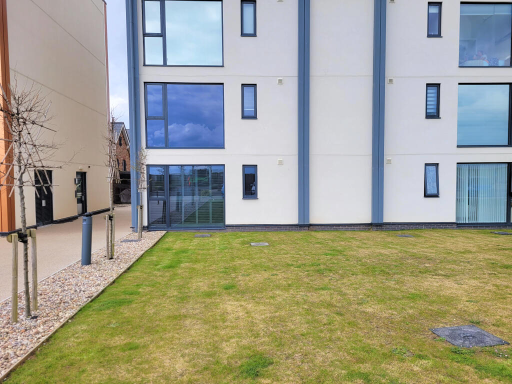 Additional image 14 of THE REST, REST BAY, PORTHCAWL, CF36 3UP