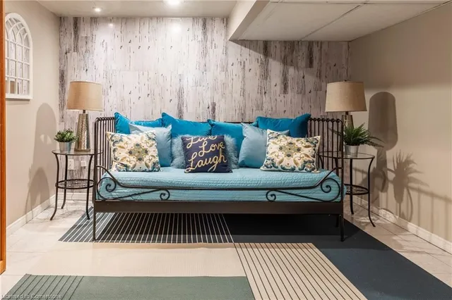 Additional image 38 of 62 Templer Dr