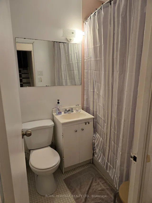 Additional image 7 of 4064 lawrence Ave Unit 208