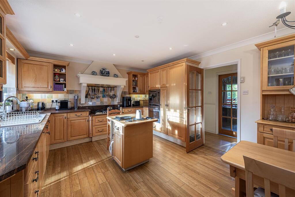 Additional image 13 of Hawsley Road, Harpenden