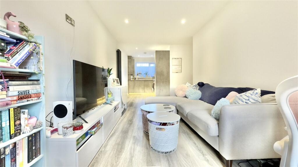 Additional image 4 of Alderley Road, Wirral, Merseyside, CH47