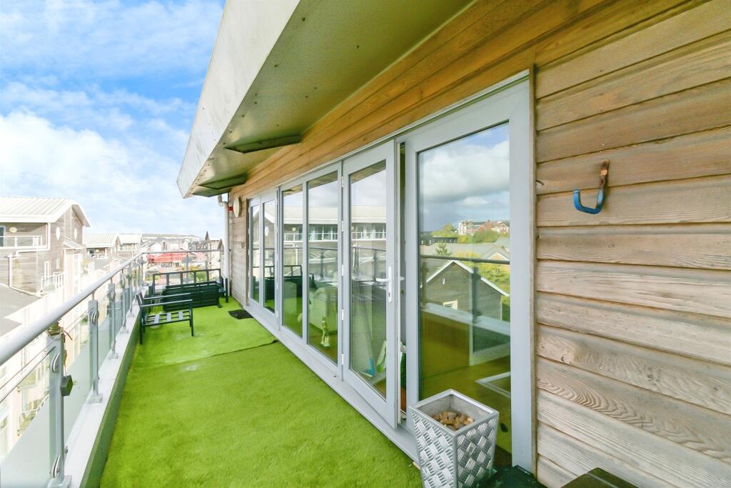 Additional image 13 of Glanfa Dafydd, Barry