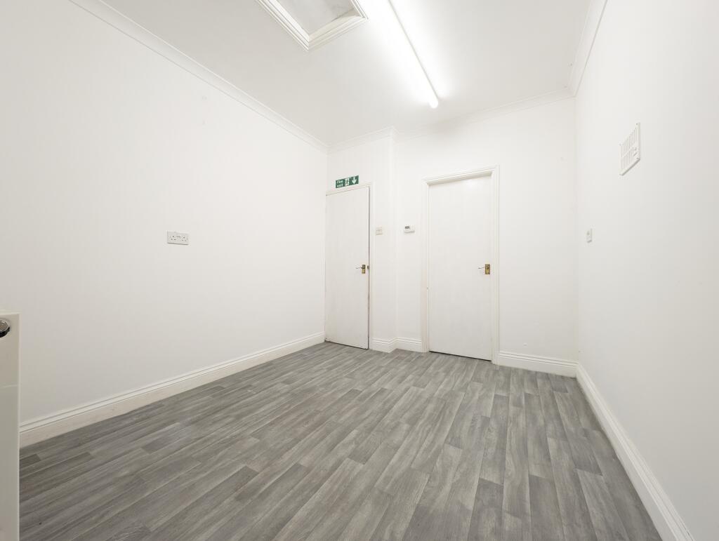 Additional image 7 of Oxford Street, Mountain Ash, CF45 3HB