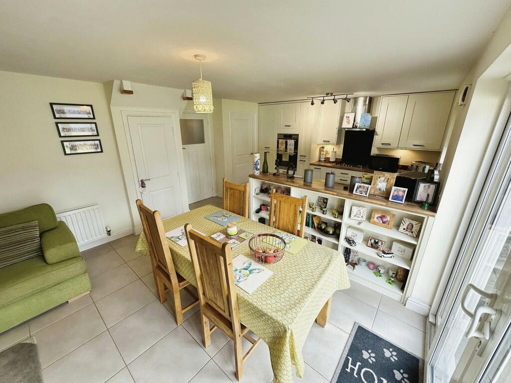 Additional image 20 of Brambling Crescent, Penallta, Hengoed