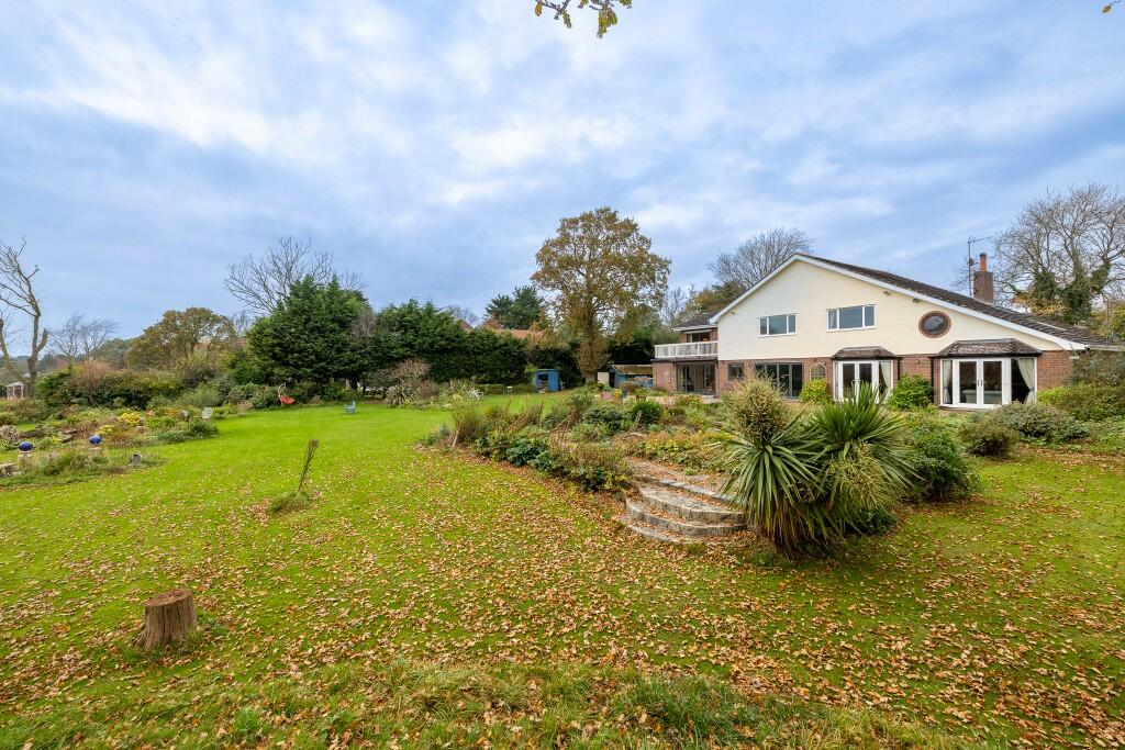 Additional image 60 of Links Hey Road, CH48