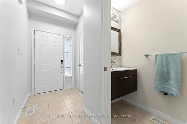 Additional image 2 of 28 Irwin Ave