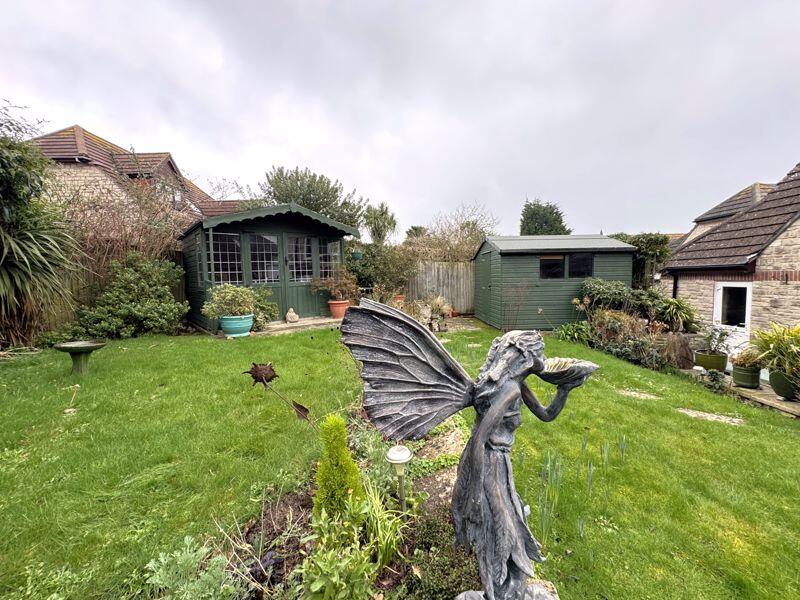 Additional image 26 of CAULDRON BARN ROAD - IMMACULATE 3 BEDROOM DETACHED HOME