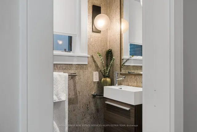 Additional image 18 of 111 Balmoral Ave