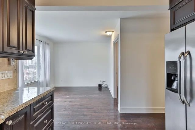 Additional image 8 of 262 Poyntz Ave