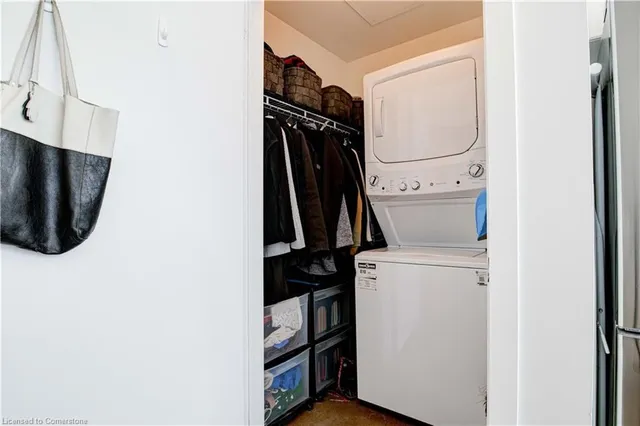 Additional image 9 of 410 King St Unit 412