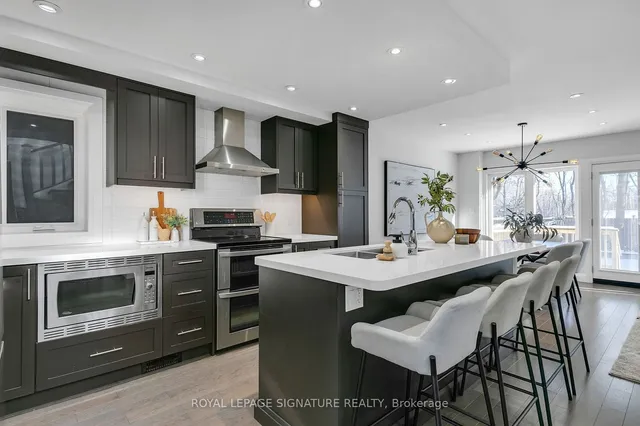 Additional image 13 of 63 Thyra Ave