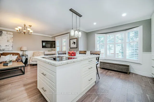 Additional image 14 of 955 King Rd Unit 15