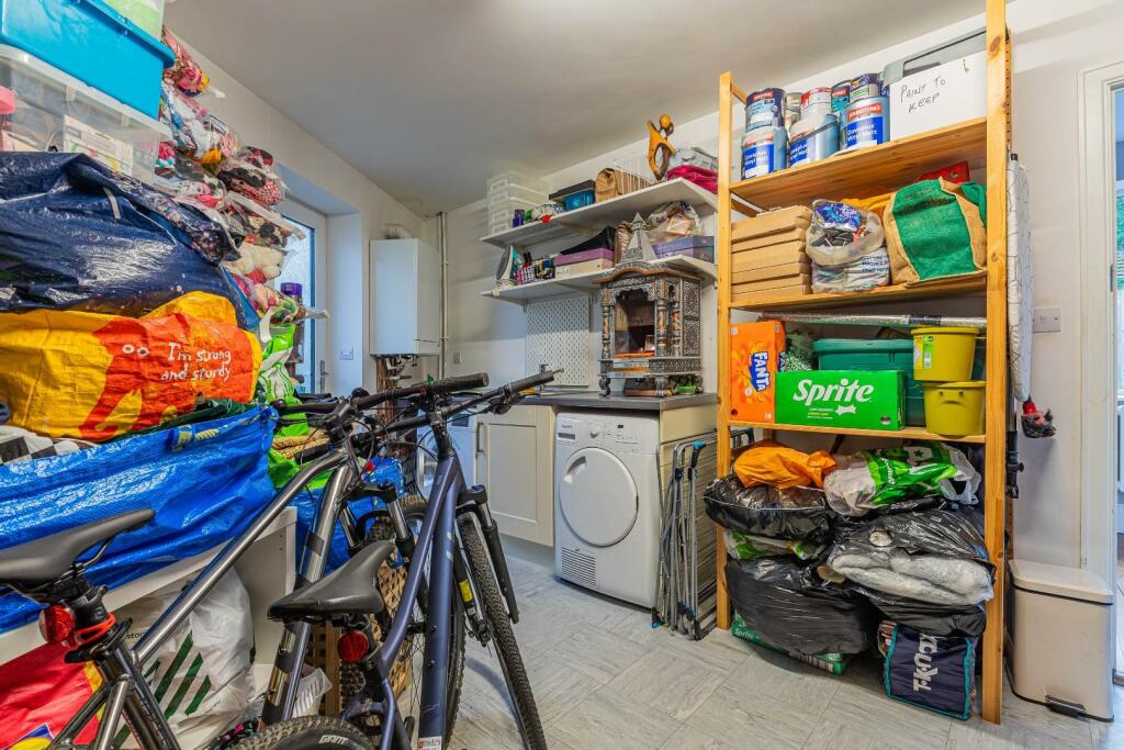 Additional image 28 of Baron Close, Penarth